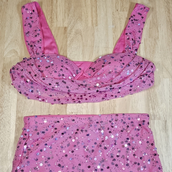Pink Sequin Crop Top Skirt Set - Picture 9 of 13